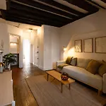 Central Flat 4 Guests - Ile Saint Louis